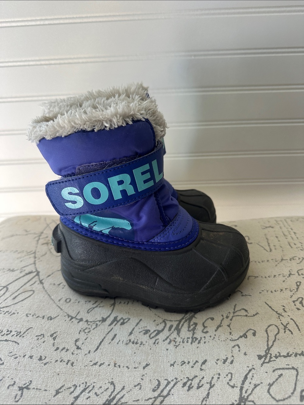 Sorel Kids Winter Boots boys girls size 8